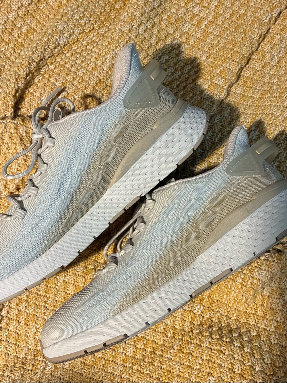 Ladies Drew Walking Shoes Worn Once Size 10.5